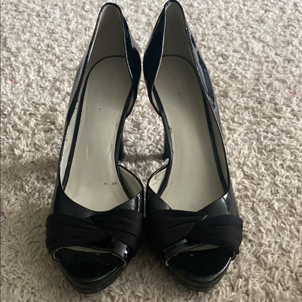 Beautiful Nine West Black Peep-Toe Heels - Size 9.